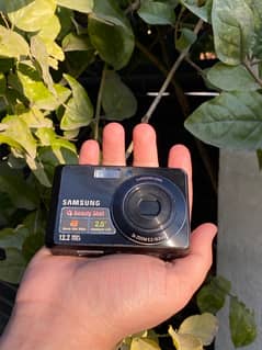 Samsung ES60 Digital Camera 12.2MP