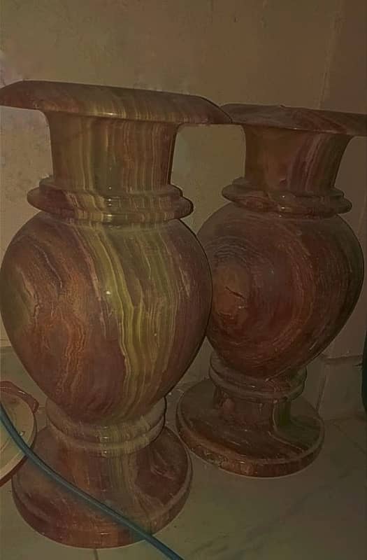 vases in good condition 0