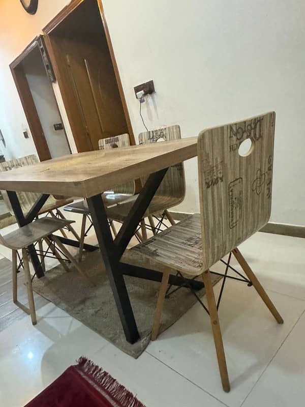 Dinning Table for Sale 0