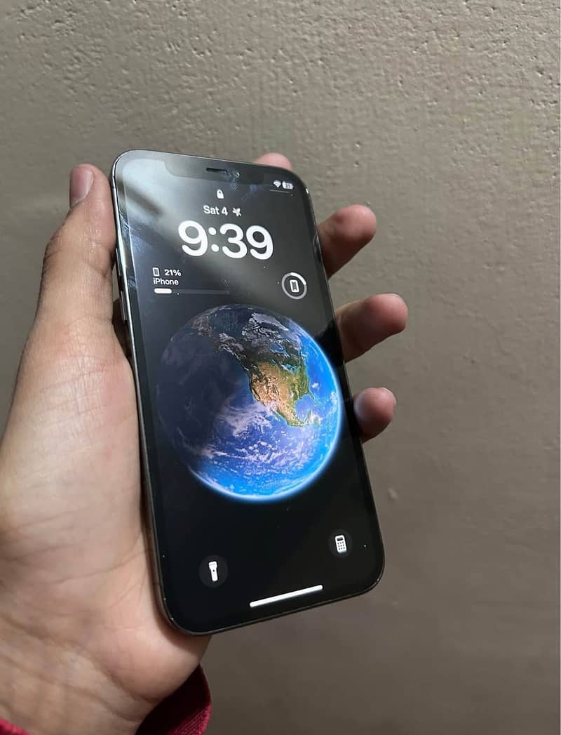 Apple iPhone 12 Pro 2