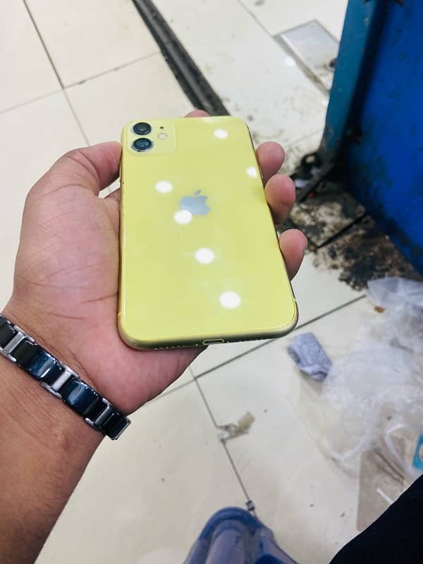 iphone 11 fore sale urgent 1