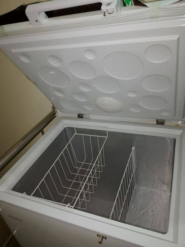 Haier 10 CFT 8/10 like new FREEZER 2