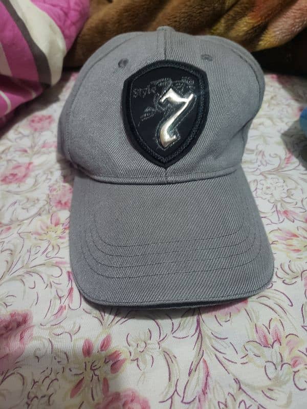 CAP / HAT WITH 7 LOGO 0