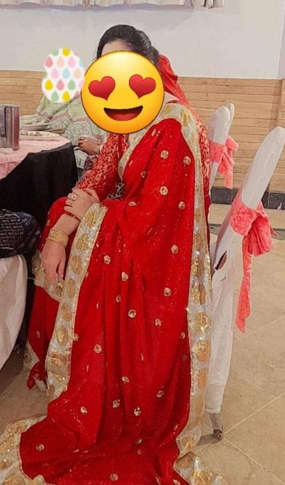 Heavy Saree with one free fancy suit 0