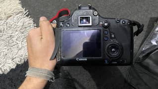 Canon 6D Body only