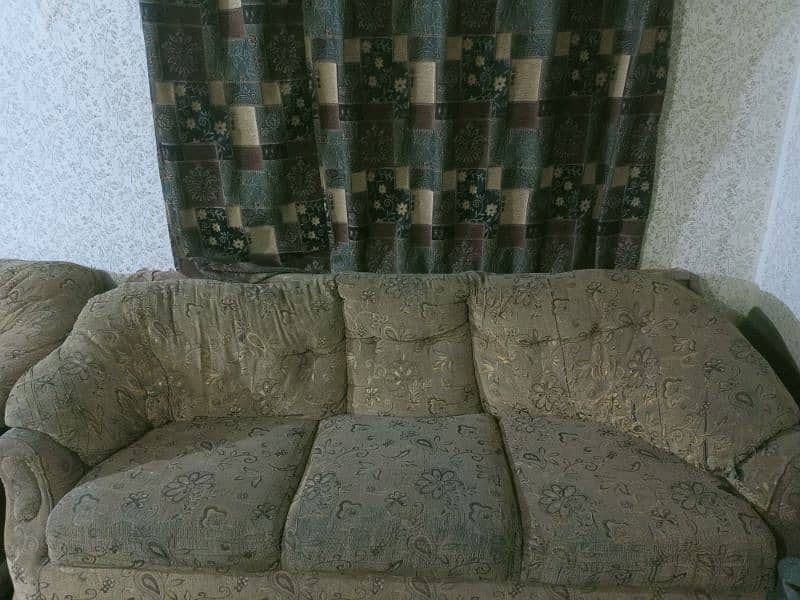 3 Seater and 1 seater sofa 0