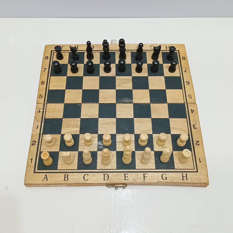 Vintage Jaques of London Wooden Chess Set, 1.5” Kings & Folding Board 0