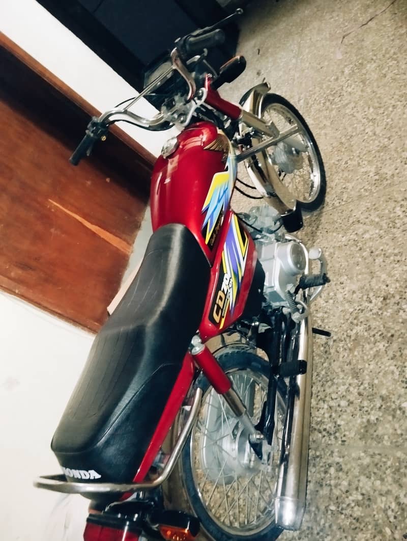 Honda CD 70 sale lush new condition urgently sale 0