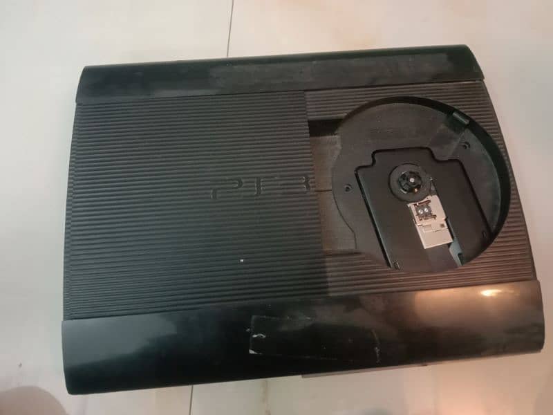 PS3 SUPER SLIM 1