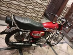 Honda 125 Red colour