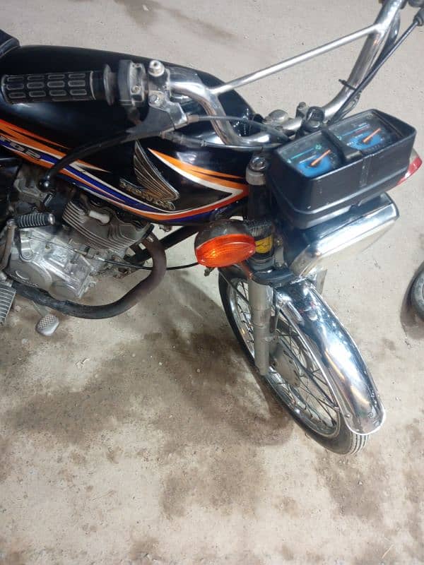 Honda cg125sukkur2017decmbr 1