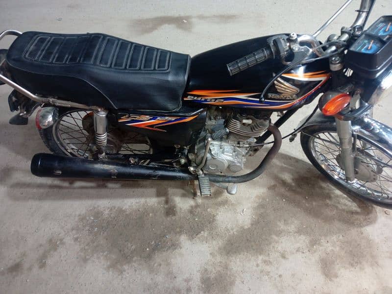 Honda cg125sukkur2017decmbr 3