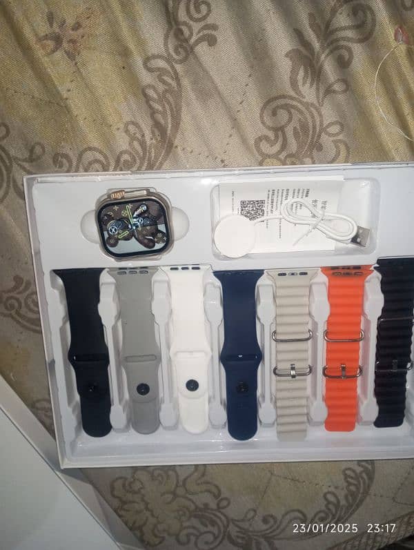 Brand new 7 +1 straps smart watch 2