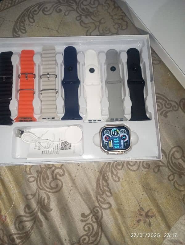 Brand new 7 +1 straps smart watch 3