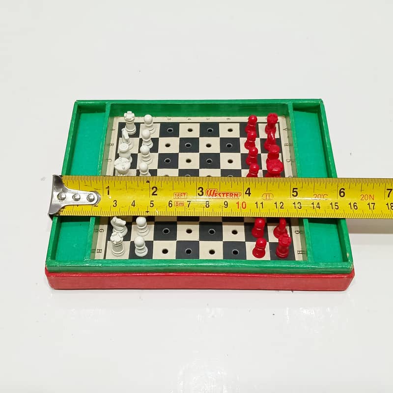 K&C Pocket Chess Set, Vintage 1960s, Red & White Pieces, Original Box 6