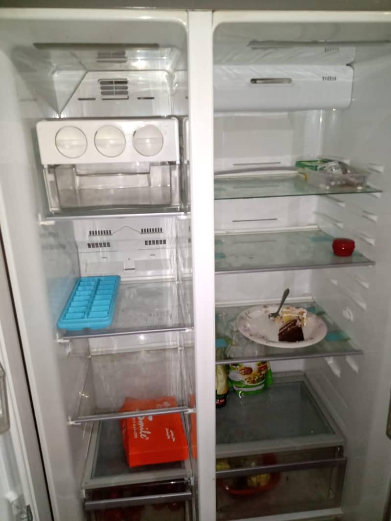 Refrigerator For Sale  NO Power (Not Working) 5