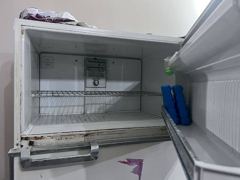 fridge kelvinator 4