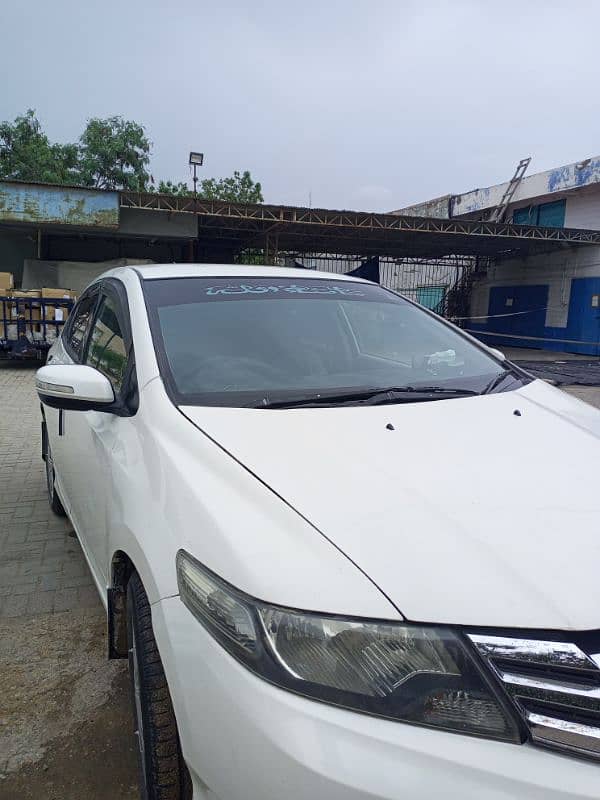 Honda City IVTEC 2015 low millage like Corolla civic Mira passo 3