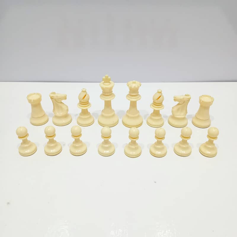 1960s Vintage Grace Toys Chess Complete Set, 3.5” King, Original Box 3