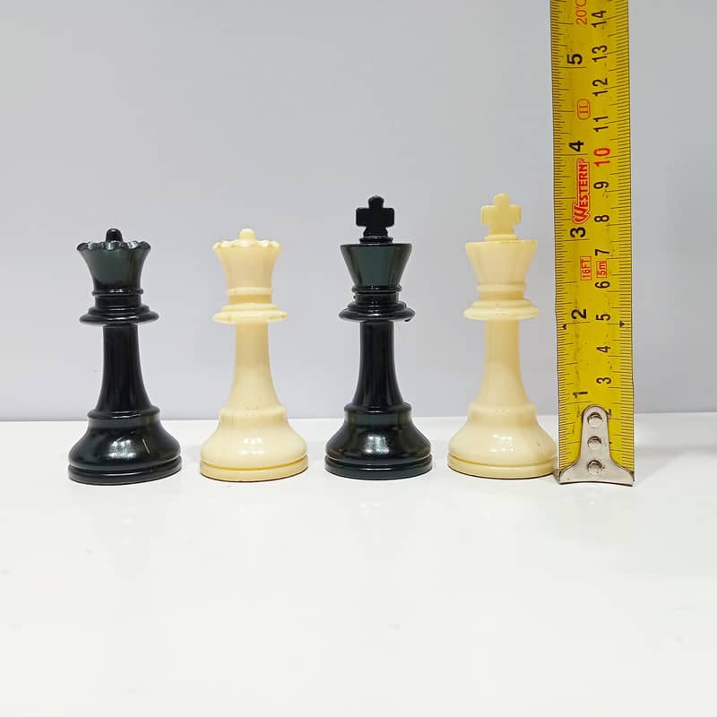 1960s Vintage Grace Toys Chess Complete Set, 3.5” King, Original Box 7