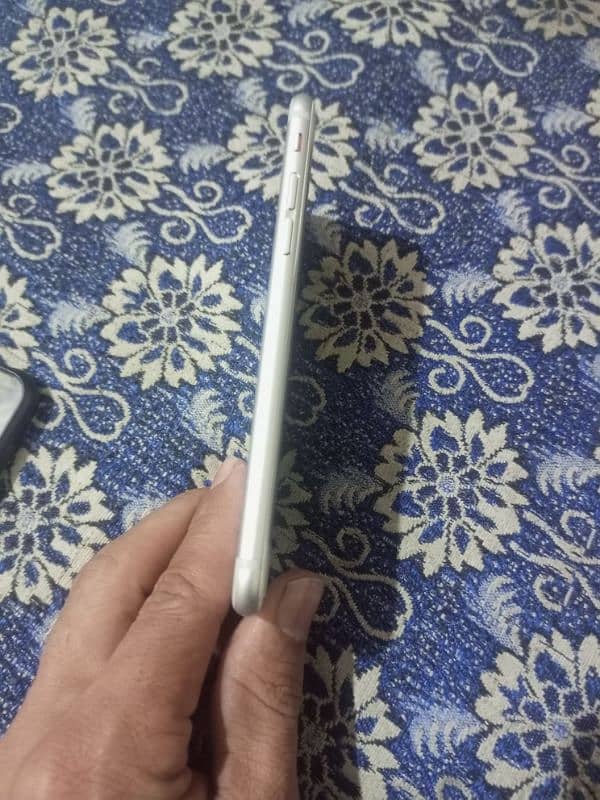 iphone 6 16gb candition 10/10 2