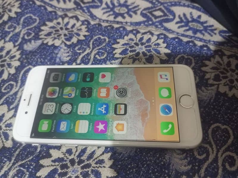 iphone 6 16gb candition 10/10 5