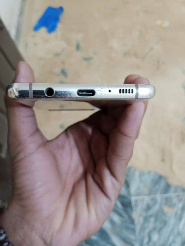 samsung s10 5g pta approved 10 by 9 condition 3