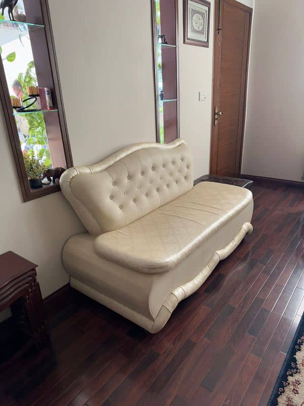 7 seater sofa set good condition 3