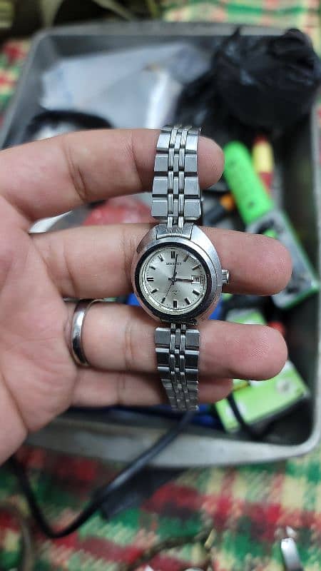 Ladies watches Available 100% original Casio Seiko Citizen 5