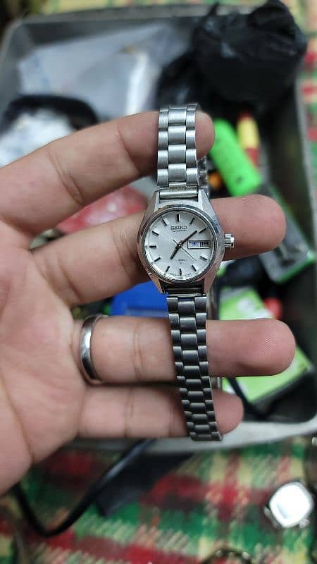 Ladies watches Available 100% original Casio Seiko Citizen 19