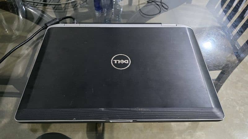 Dell Latitude E6430 Core i7  256gb SSD plus 12 gb Ram 9 cell Battery 3