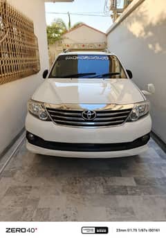 Toyota Fortuner 2015 2.7 vvti