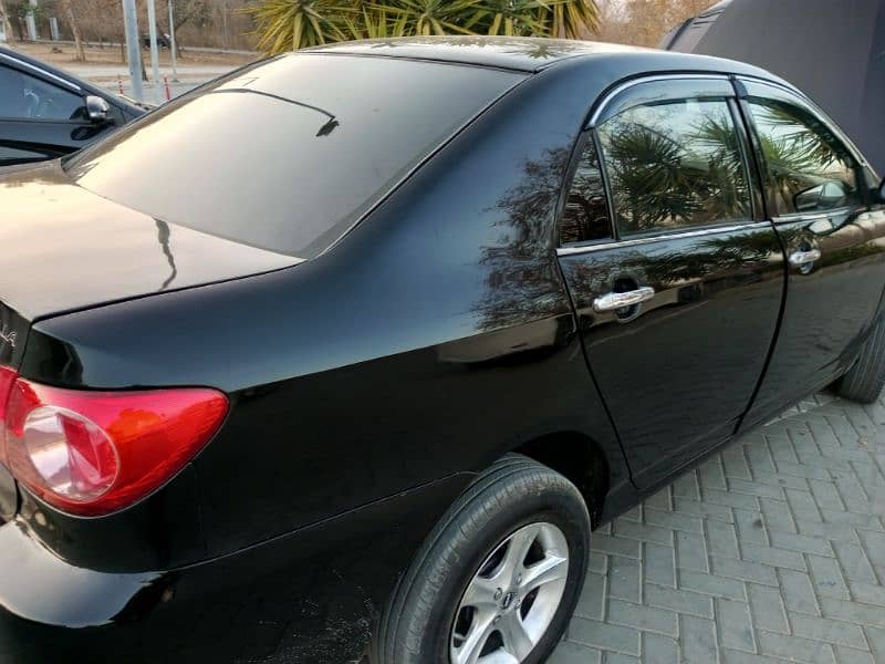 Toyota Corolla SE saloon 1.3 2005 model 5