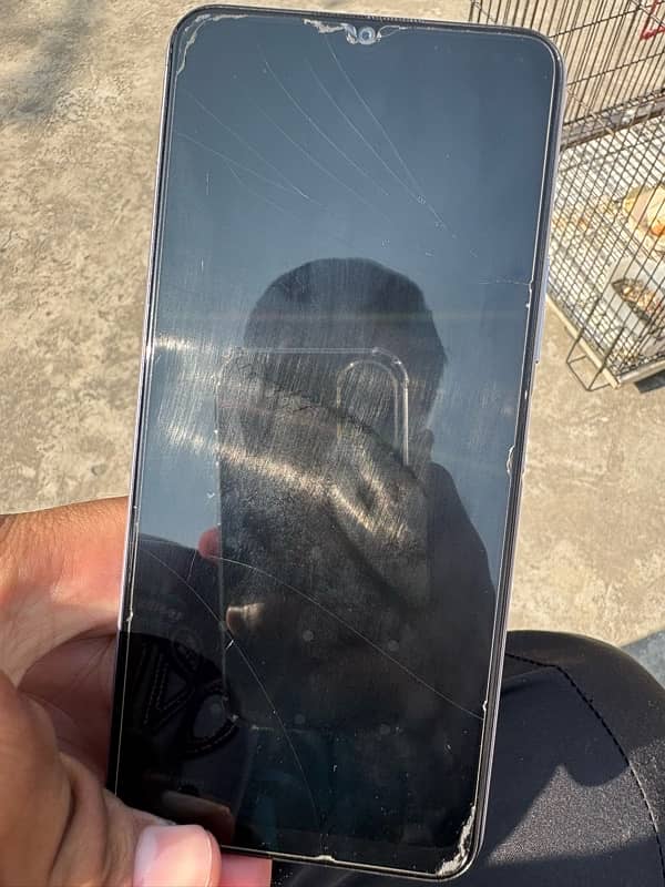 Vivo Y20 almost new condition 4