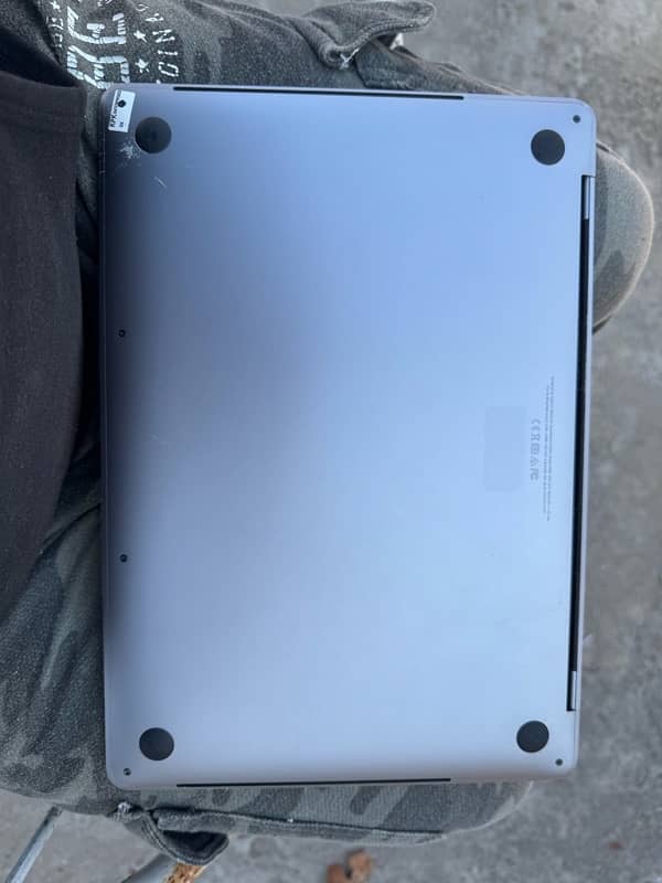 MacBook pro 2018 13’’ spece grey 16/256 4