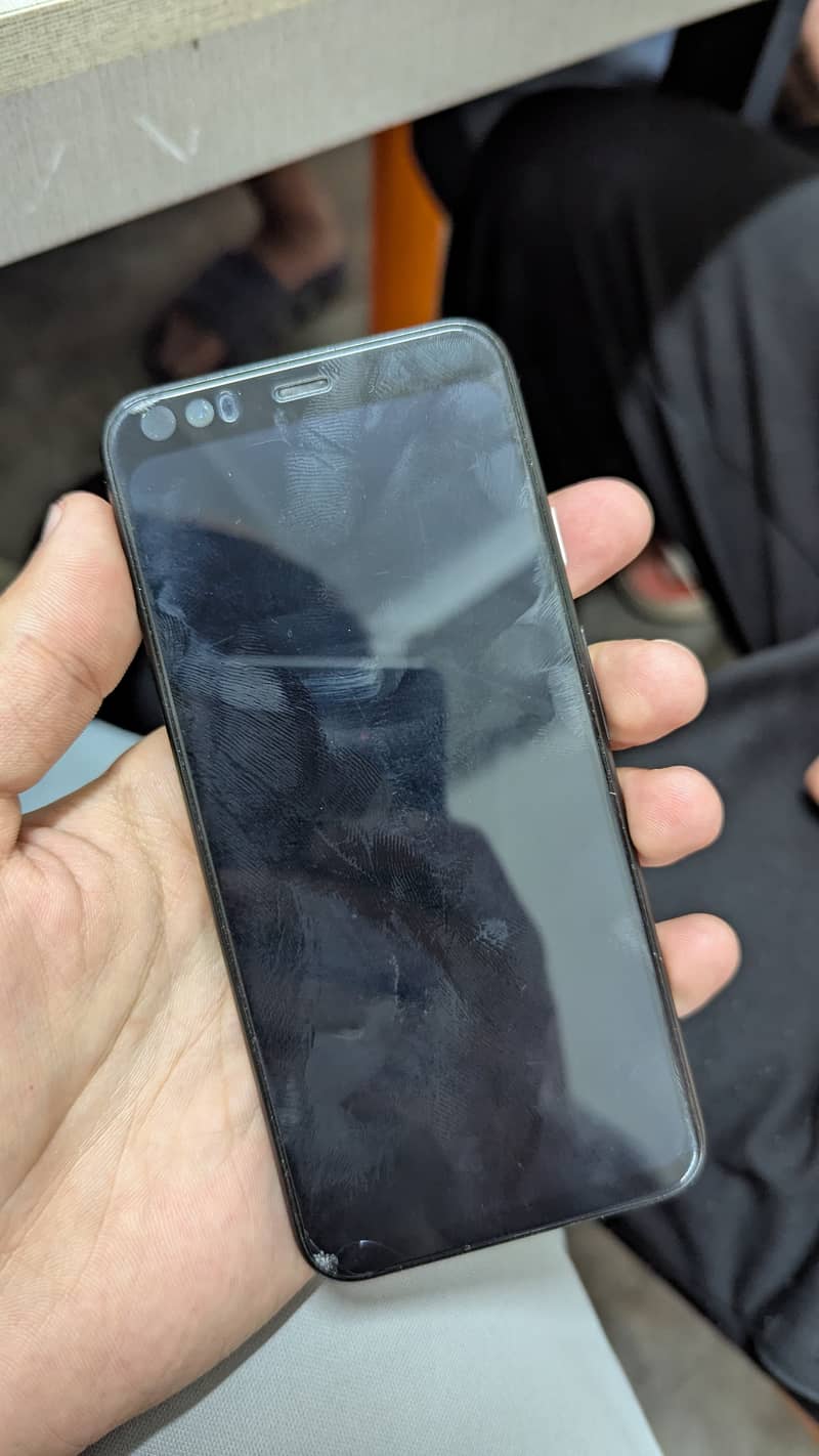 Pixel 4 | 32000 (10/10 Condition) 2