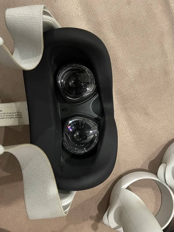 i am selling Oculus Quest 2 256GB Advanced All-in-One VR Headset 5