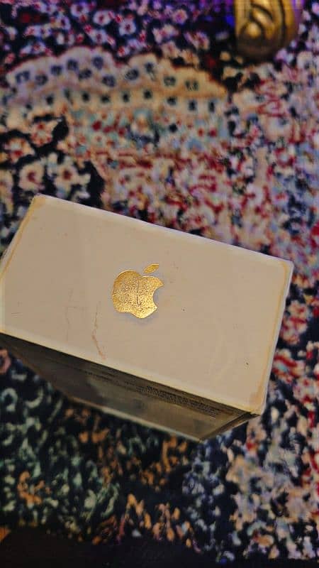 Iphone 5s Original Gold Box 2