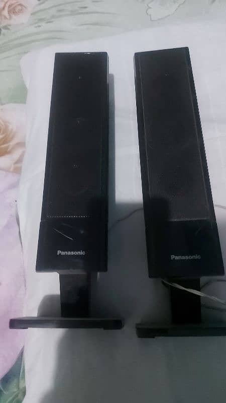 PANASONIC PAIR OF SPEAKERS 0