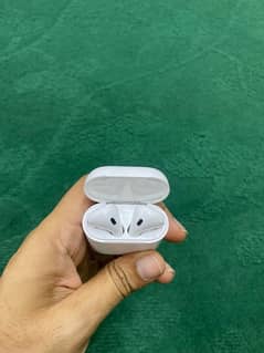 Apple Airpods Second Generation Wireless Case