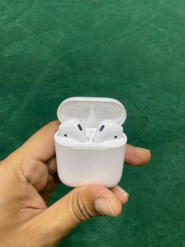 Apple Airpods Second Generation Wireless Case 1