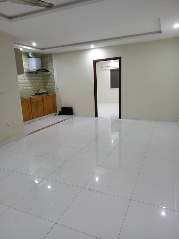 1 Bedroom Unfurnished Apartment Available For Rent In E/11/4 1