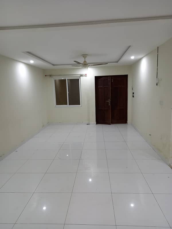 1 Bedroom Unfurnished Apartment Available For Rent In E/11/4 3