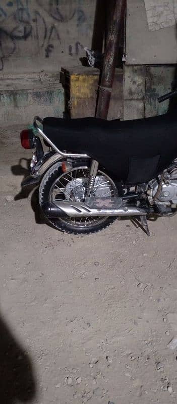 Honda 125 Exchange possible 0