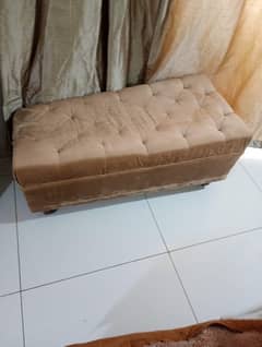 queen size bed with mattress and stool (sethi)