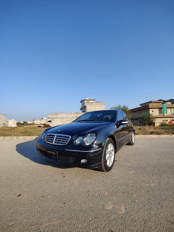 Mercedes C Class 2006 1