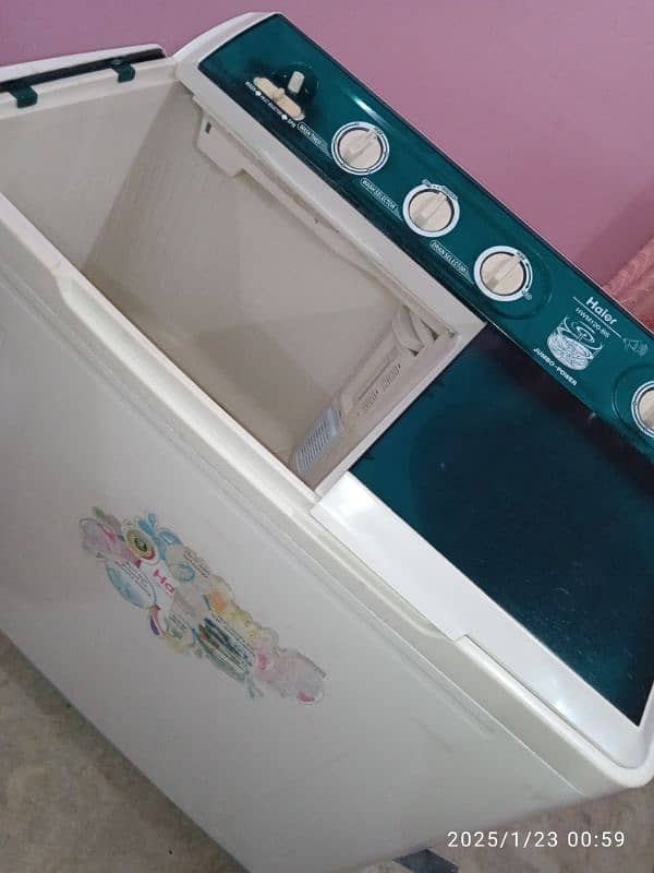 Haier washing machine jumbo size twin tub model number HWM120-BS 19