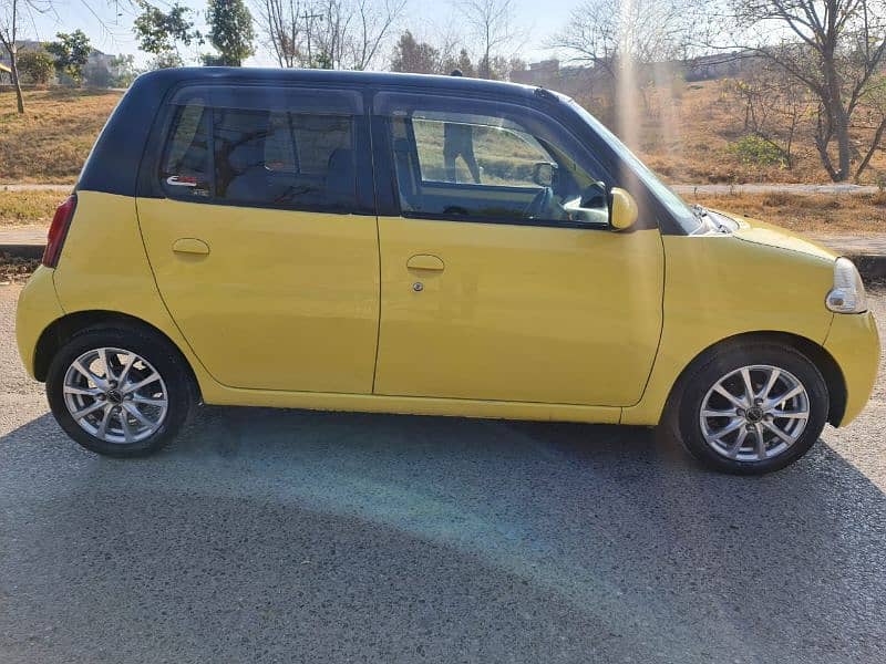 Daihatsu Esse 2007 1