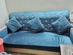 5 seater sofa with table