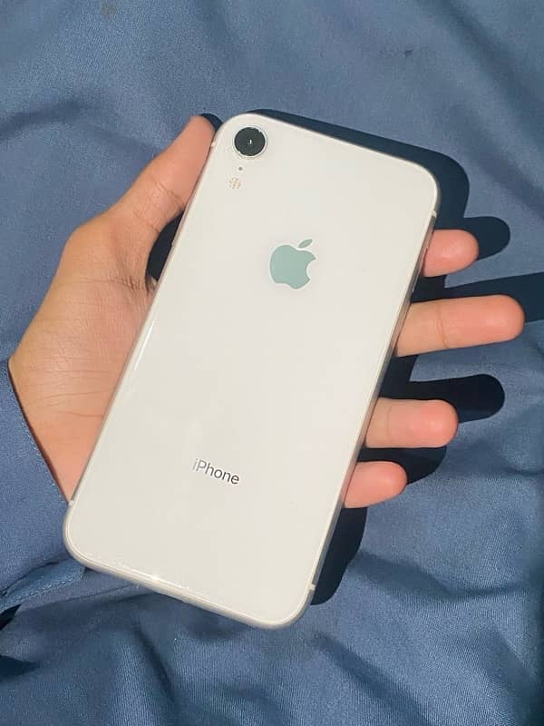 IPhone XR Sim Working Only Cash No Exchange 0